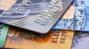 Что делать с непрошенными кредитками, навязываемыми работником банка?