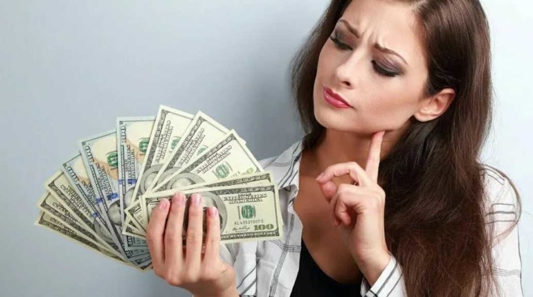Почему откладывать деньги нужно сразу после получения зарплаты